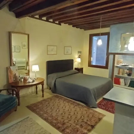 Apartment San Marco 1825 *